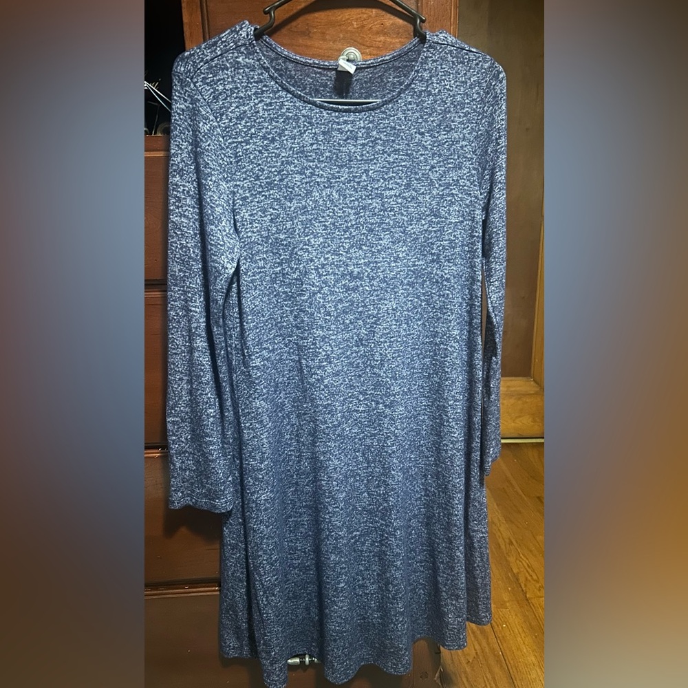 Old Navy long sleeved knit dress